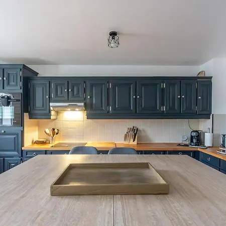 Ideal Location - Paris A 01 Apartment *