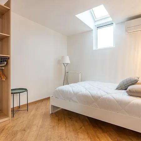 Ideal Location - Paris A 01 Apartment